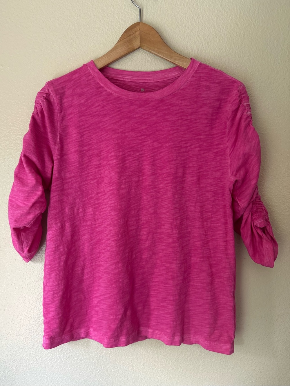 Elliott Lauren Bright Fuchsia Ruched Sleeve Crewneck Tee